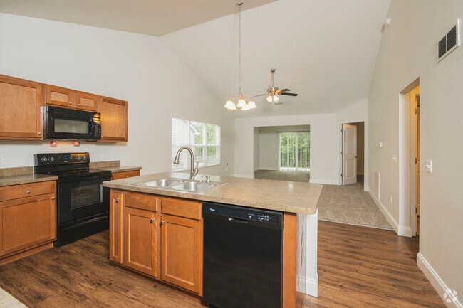 2BR, 2BA - 1,264SF - Kitchen - River Oaks Villas