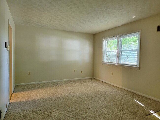 Foto del edificio - 457 W Main Ave