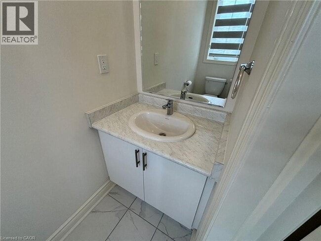 Building Photo - 47 Bloomfield Cres
