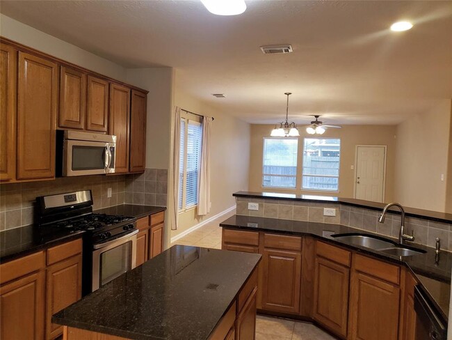 Building Photo - 2296 Catalonia Cove