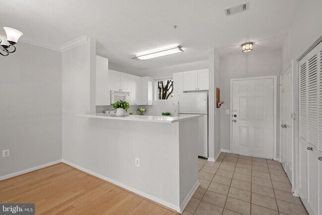 Foto del edificio - 9490 Virginia Center Blvd