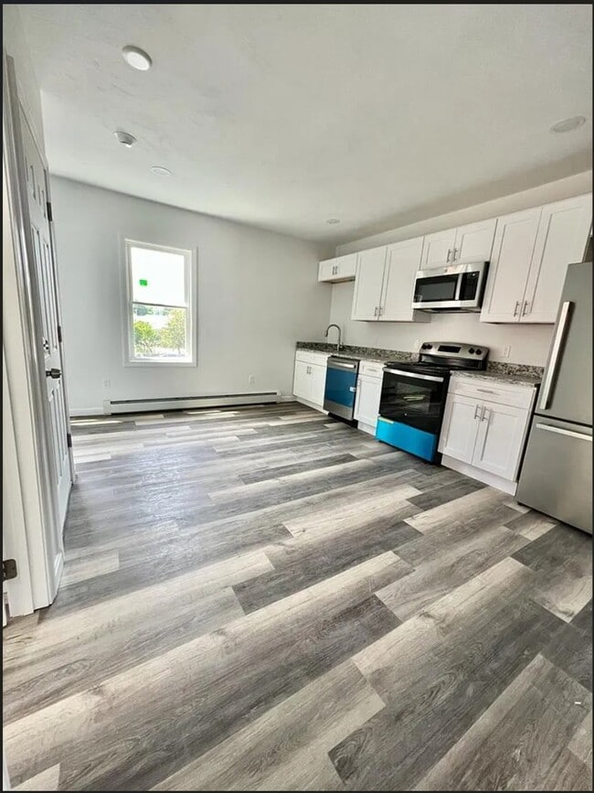 Building Photo - Brookside
