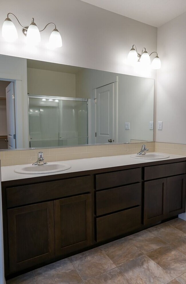 Building Photo - 3 br, 2 bath House - 12330 Gipper Loop