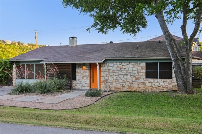 Building Photo - 3304 Fritz Hughes Park Rd