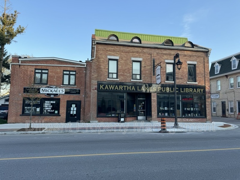Photo principale - 2 George St S