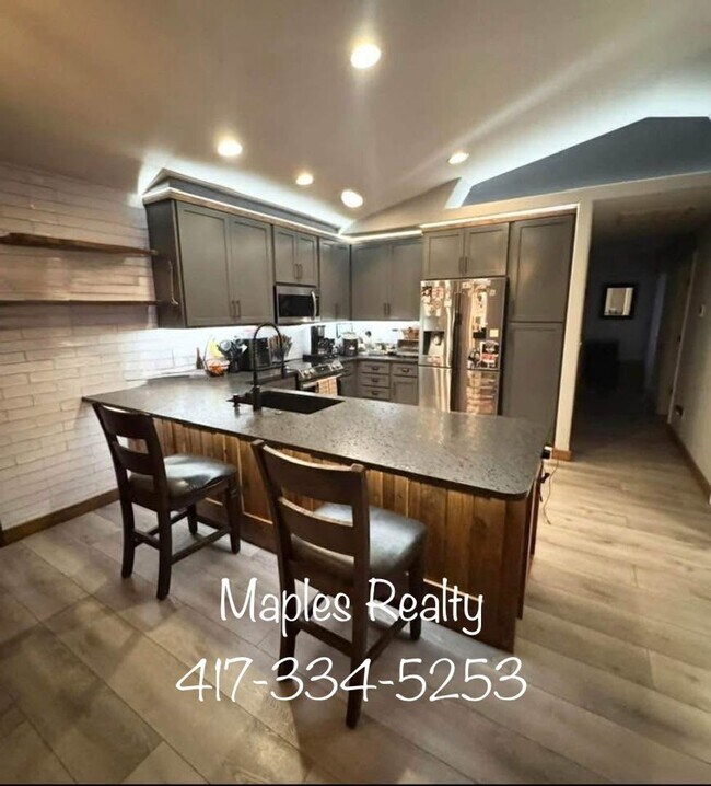 Foto del edificio - 3 Bedroom, 2 bathroom, 2 car garage