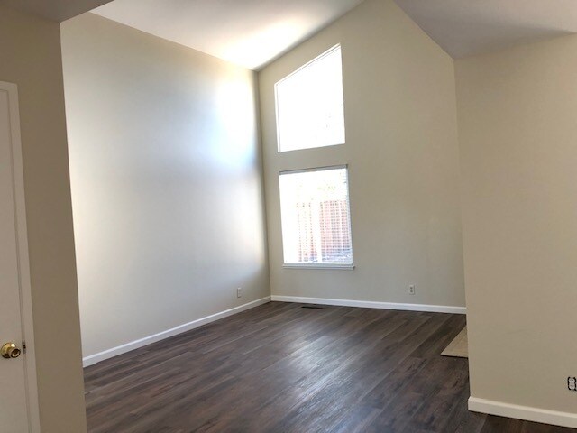 Vaulted Living Room - 1117 Kelez Dr
