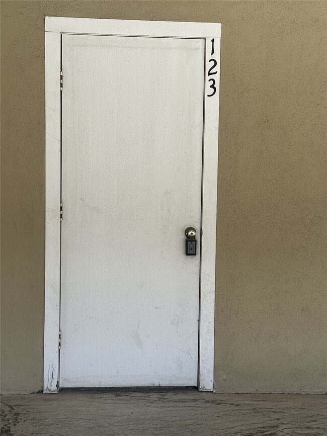 Building Photo - 921 Marine Dr