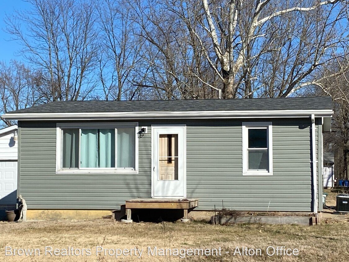 809 Meadow Dr, Cottage Hills, IL 62018 House Rental in Cottage Hills