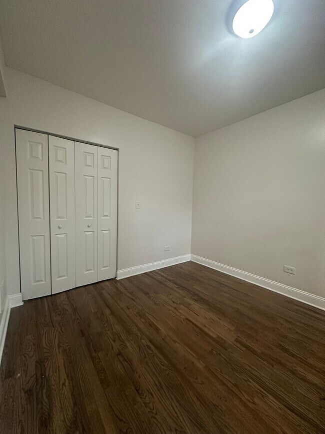 Foto del edificio - 2152 N Kostner Ave