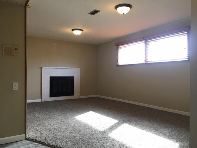 Building Photo - 7020 N Audubon Dr