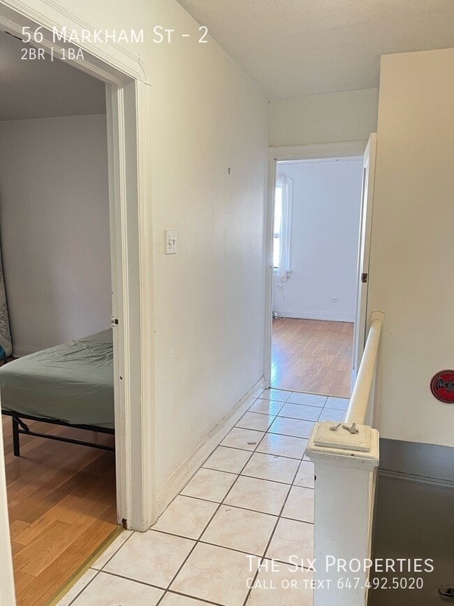 Building Photo - Two Bedroom Upper Level Apartment Near Queen West / Trinity Bellwoods