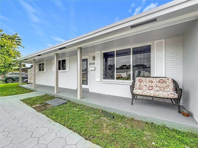 Foto del edificio - 4008 Adams St