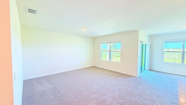 Foto del edificio - Brand New 3BR Home in Haines City | Washer & Dryer + HOA Community