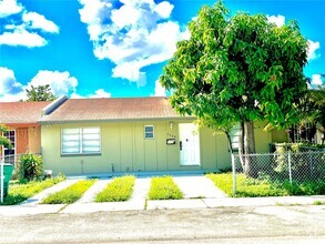 Building Photo - 4308 SW 130th Ct