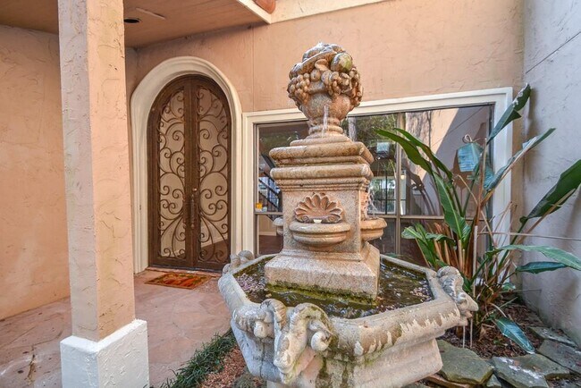 Foto del edificio - 10721 N Autumnwood Way