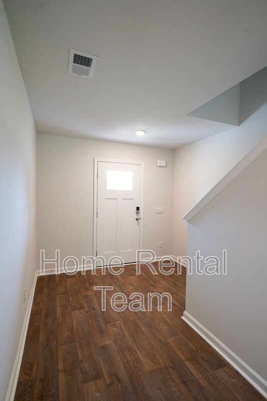 Building Photo - 138 Painted Lady Loop