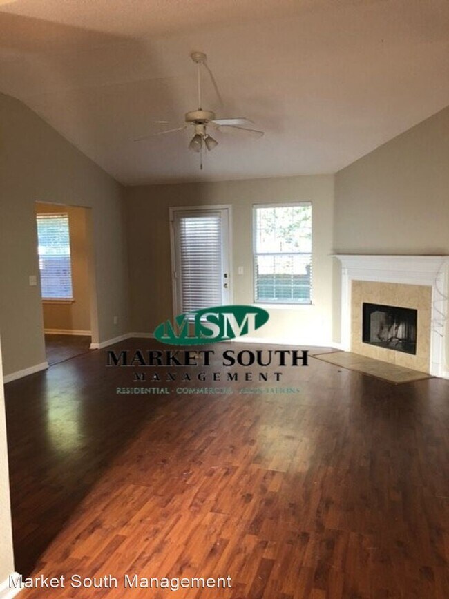 Building Photo - 3 br, 2 bath House - 125 Wax Myrtle Court