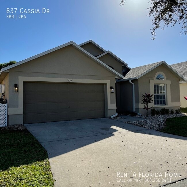 Building Photo - Ready To Move In! Beautiful 3 Bed 2 Bath R...