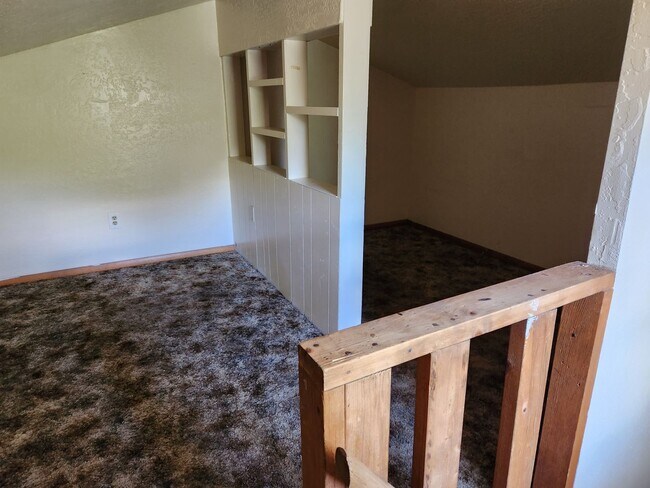 Foto del edificio - AVAILABLE SOON! 3-Bed 2-Bath Home in Sunny...