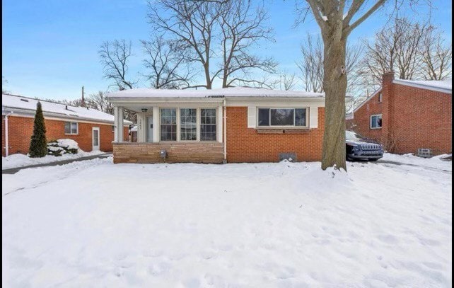 Building Photo - 3041 Sylvan Dr