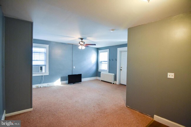 Foto del edificio - 3623 Falls Rd