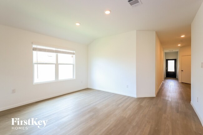 Foto del edificio - 6754 Arid Way
