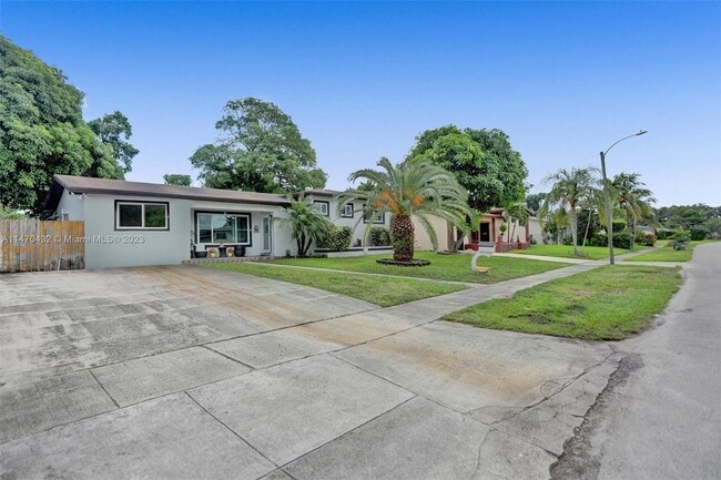 Foto del edificio - 19015 NW 8th Ave