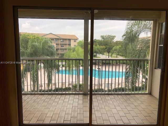 Foto del edificio - 650 SW 124th Terrace