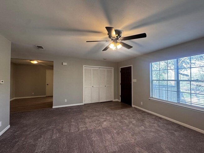 Building Photo - 3306 Doolin Dr