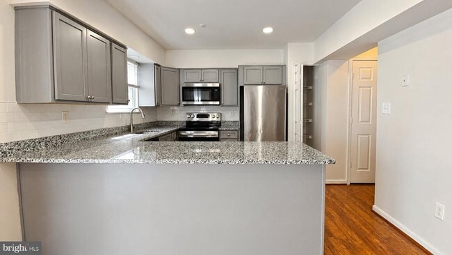 Building Photo - 1660 Willowwood Ct