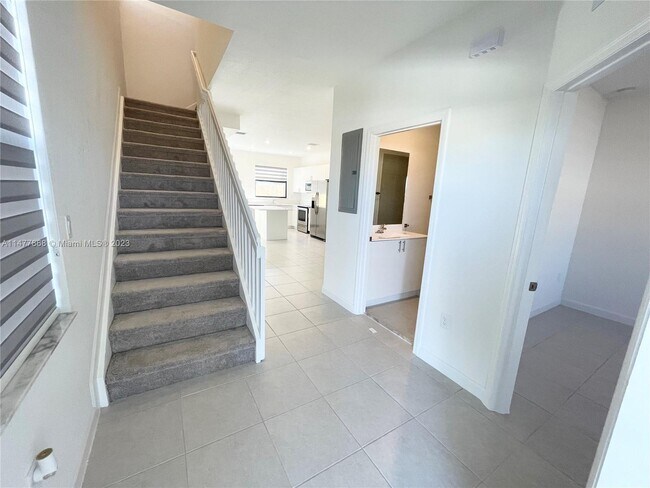 Foto del edificio - 12940 SW 232nd Ter