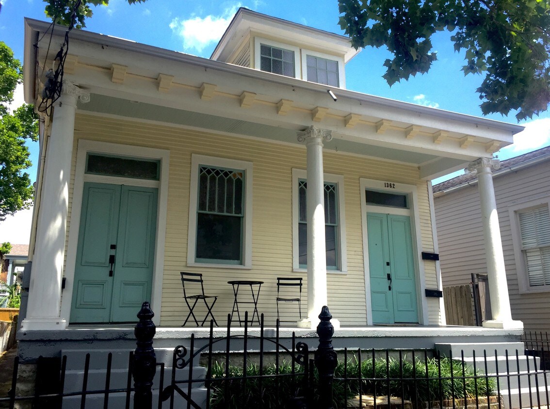 Front of House - 1362 Constance St