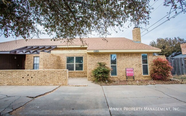 Building Photo - 4800 Dentcrest Dr