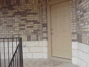 Building Photo - 13104 Cantarra Dr
