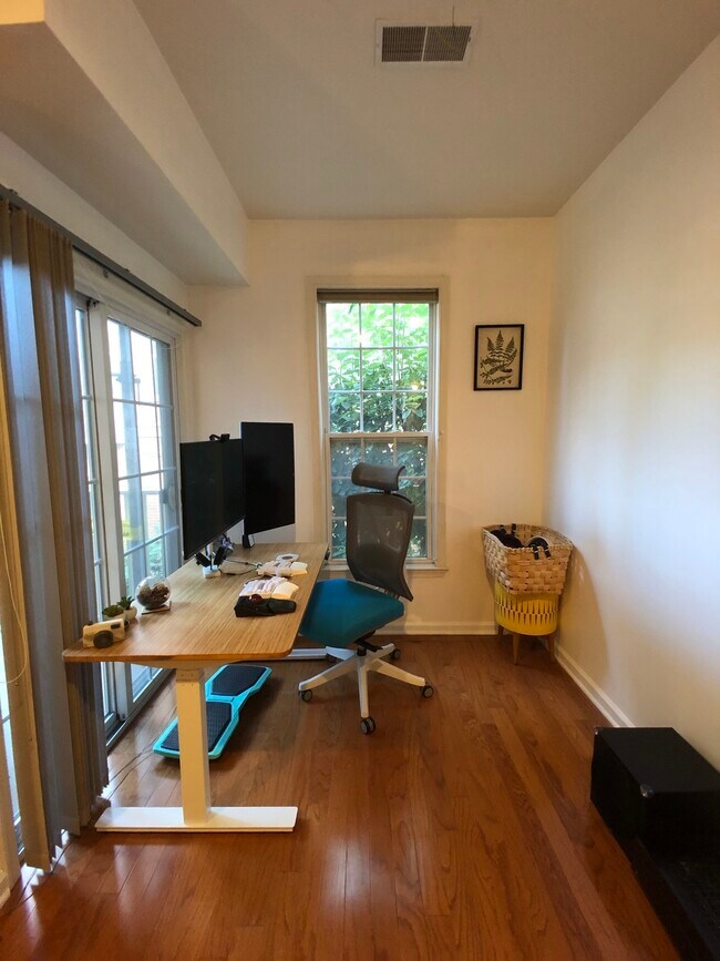 Building Photo - 200 Dey Street, Unit 246