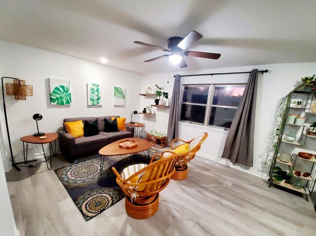 Foto del edificio - 2328 N Charlotte St