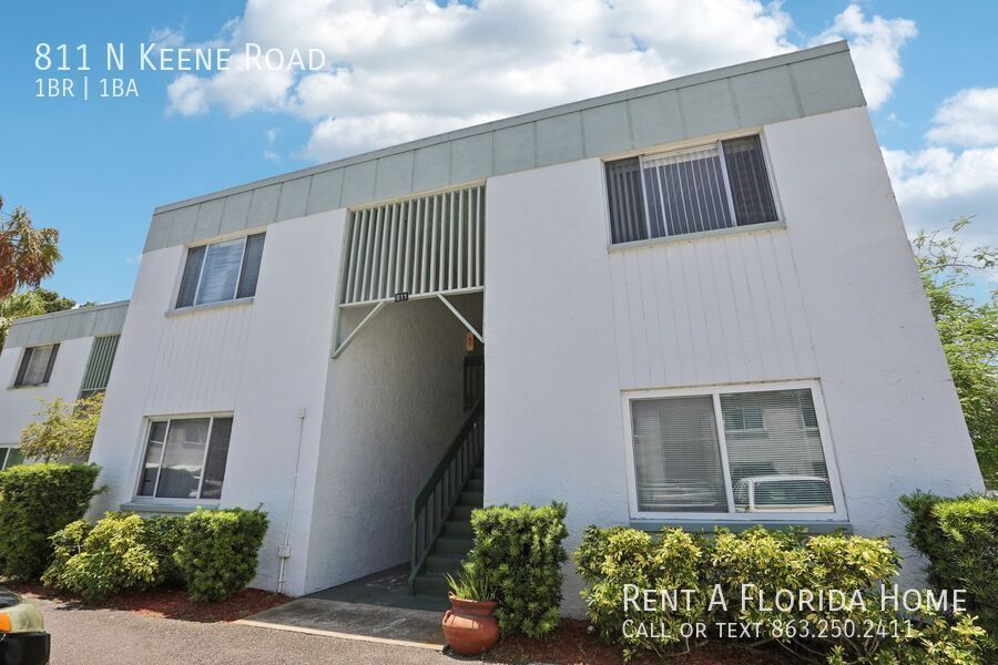 Foto principal - 811 N Keene Rd