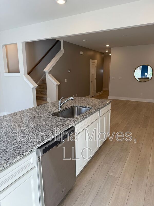 Building Photo - 1067 Millison Pl