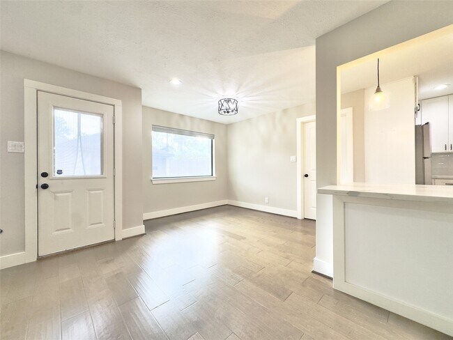 Foto del edificio - 14103 Kellywood Ln