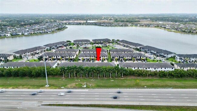 Building Photo - 15826 NW 91st Ct