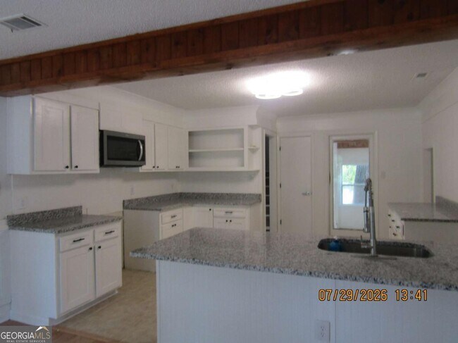Foto del edificio - 513 Juniper Way