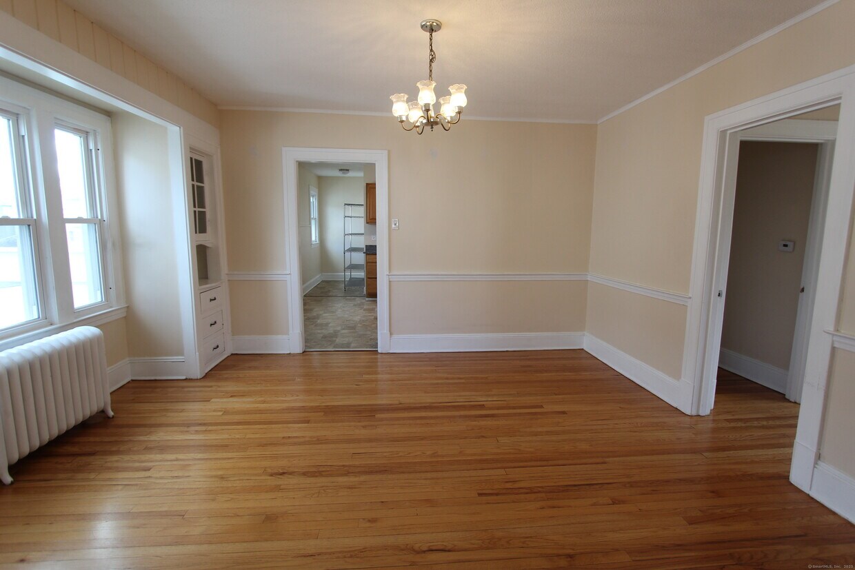 Building Photo - 47 Boulanger Ave