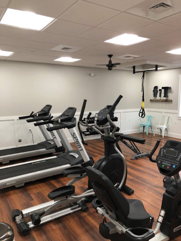 Building Photo - 2645 W Delmar