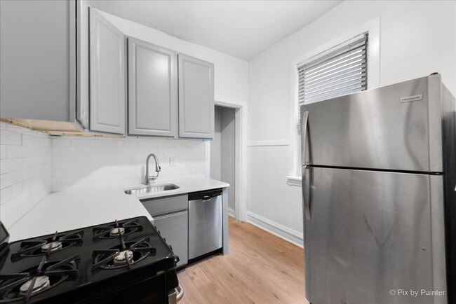 Building Photo - 3111 N Clifton Ave