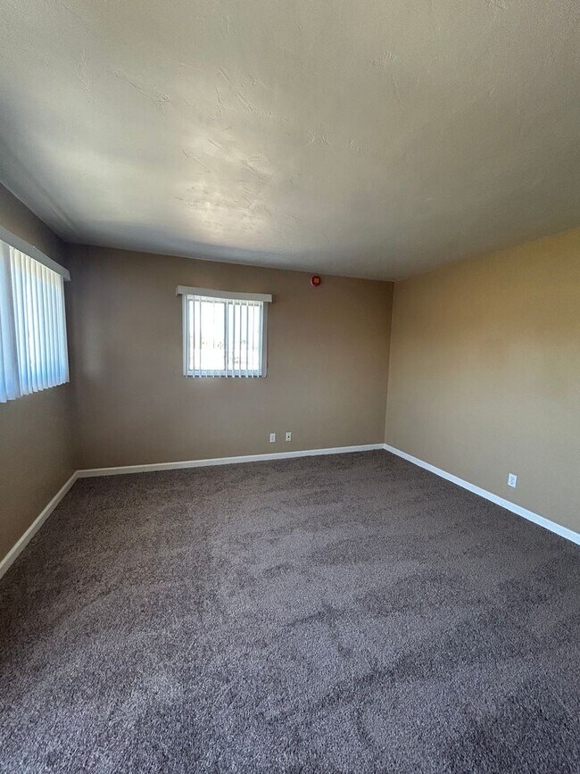 Foto del edificio - Charming upstairs one bedroom North Park