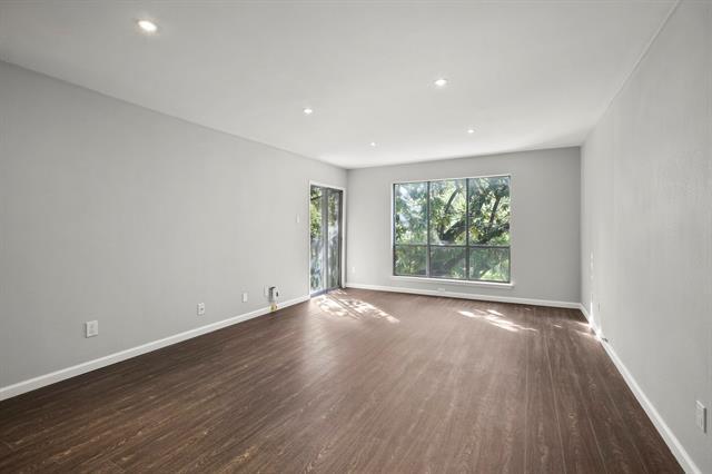 Foto del edificio - 4837 Cedar Springs Rd