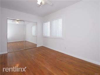 Foto del edificio - 2 br, 1 bath Triplex - 125 9th St Apt B