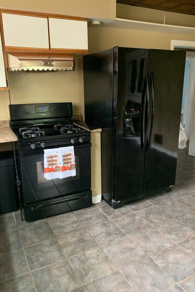 Foto del edificio - 41 Sylvia Ave