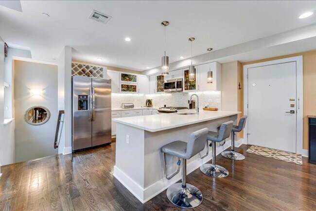 Foto del edificio - 126 Delaware Ave